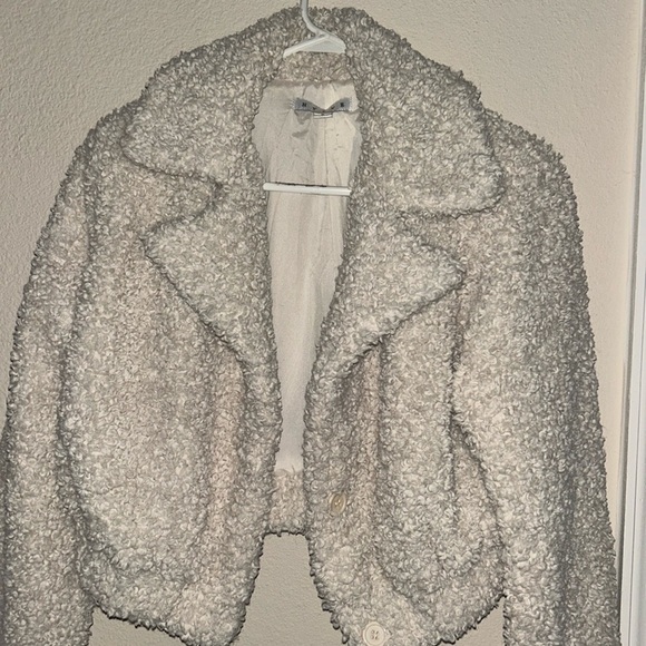 HYFVE Small Crop Sweater - Picture 1 of 4